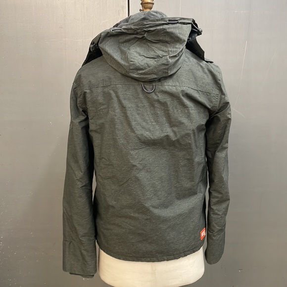 SuperDryJPN men’s weather-proof jacket. The wind attacker. Green. M - Picture 3 of 6